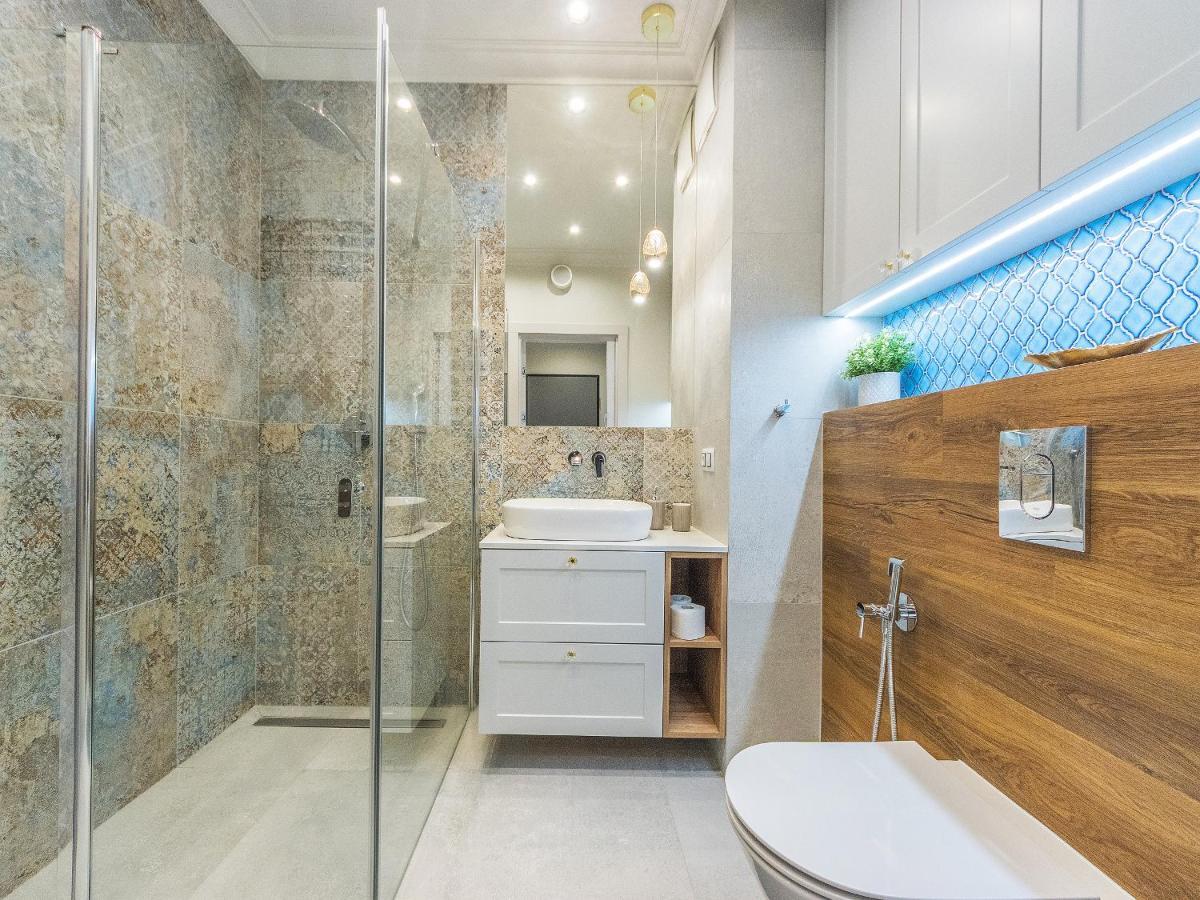 Flatbook - City Center Apartments Granaria With Parking Γκντανσκ Εξωτερικό φωτογραφία