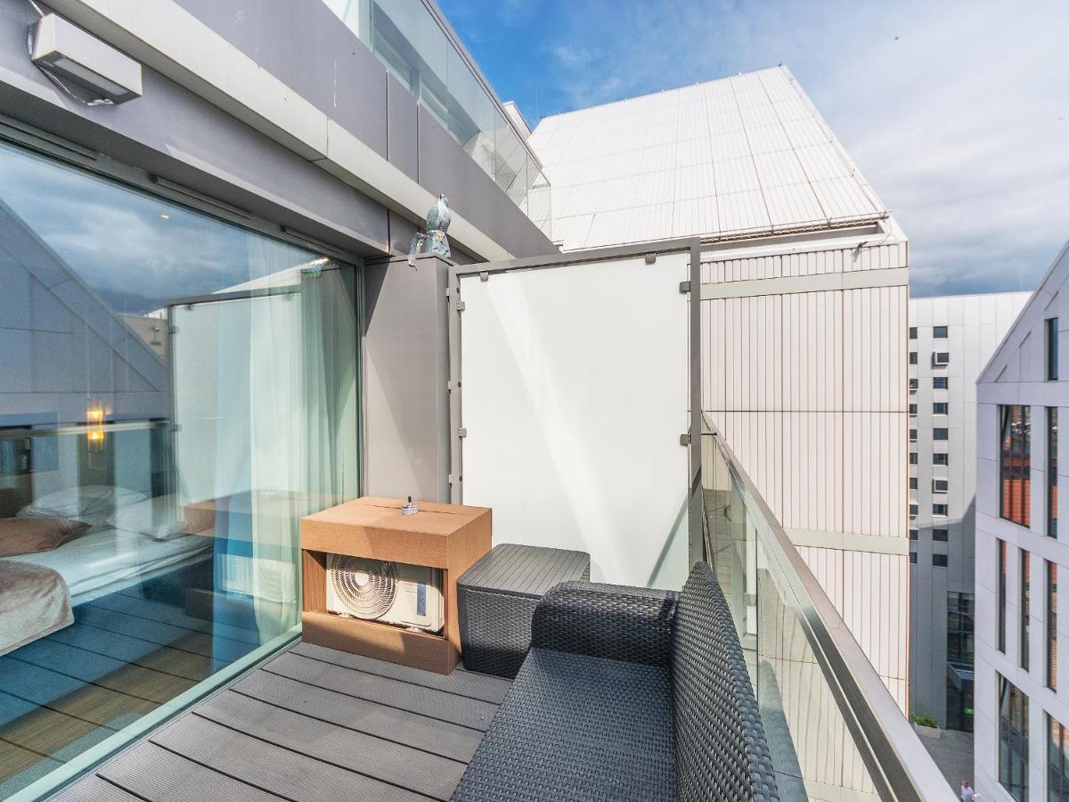 Flatbook - City Center Apartments Granaria With Parking Γκντανσκ Εξωτερικό φωτογραφία